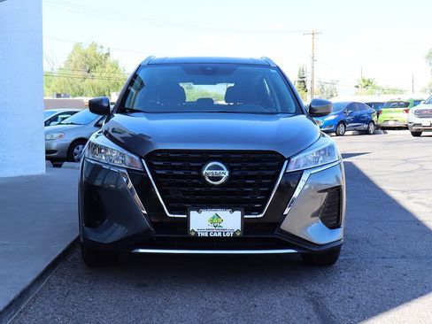 Used 2021 Nissan Kicks SV FWD image 16