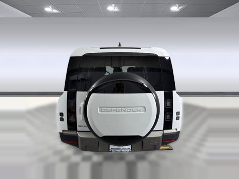 Used 2026 Land Rover Defender 130 S AWD/4WD image 10