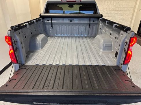 Used 2024 Chevrolet Silverado 1500 RST w/ Z71 Off-Road Package AWD/4WD image 9