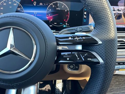 New 2026 Mercedes-Benz GLS 450 4MATIC image 34