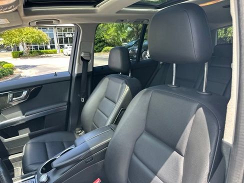 Used 2015 Mercedes-Benz GLK 250 BlueTEC 4MATIC image 14