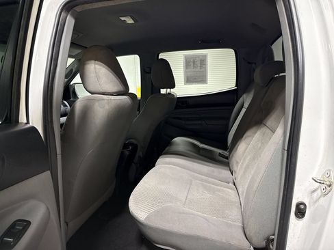 Used 2015 Toyota Tacoma 4x4 Double Cab w/ SR5 Package image 22