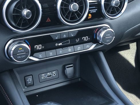 New 2025 Nissan Sentra SR w/ SR Premium Package FWD image 30