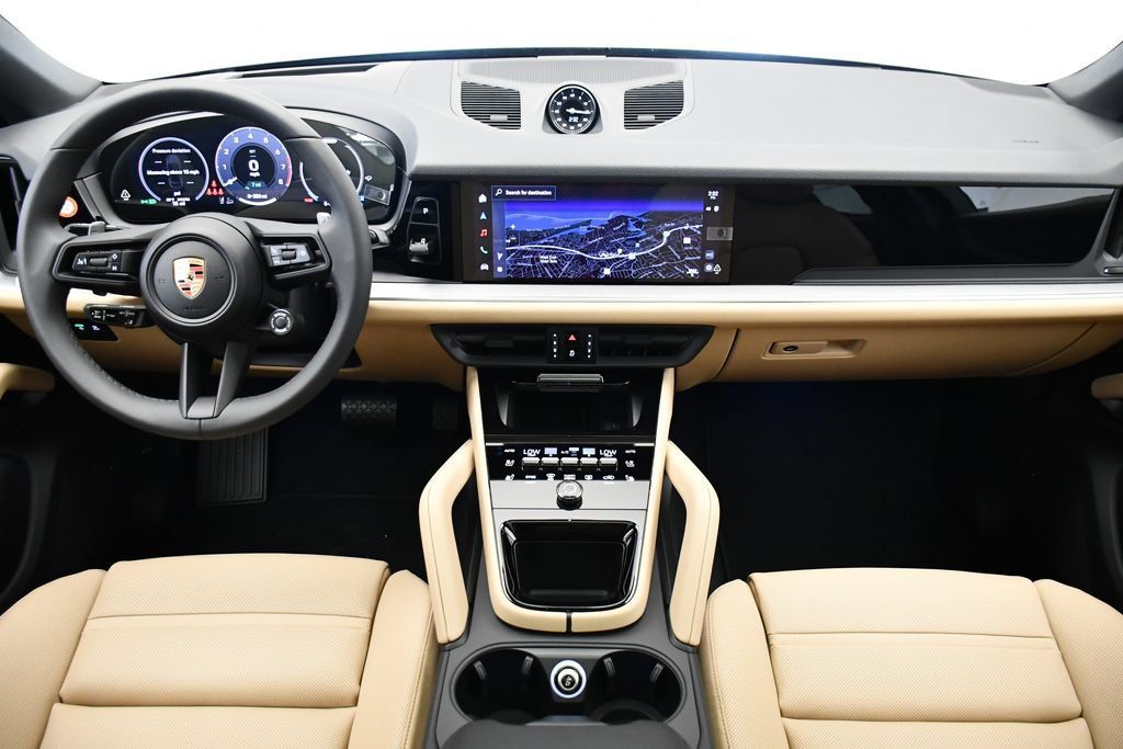 Certified 2025 Porsche Cayenne E-Hybrid Coupe AWD/4WD image 24