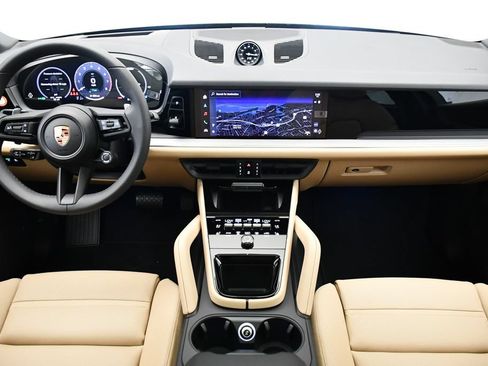 Certified 2025 Porsche Cayenne E-Hybrid Coupe AWD/4WD image 24