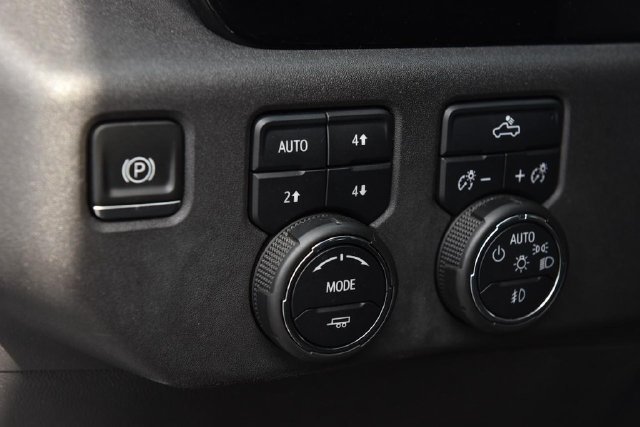Used 2023 Chevrolet Silverado 1500 RST w/ Z71 Off-Road Package AWD/4WD image 10