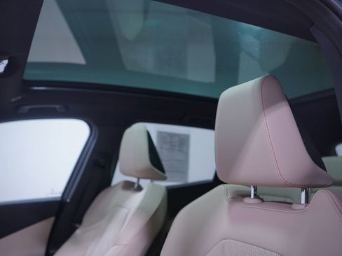 Used 2025 BMW X3 xDrive30i w/ Convenience Package image 8