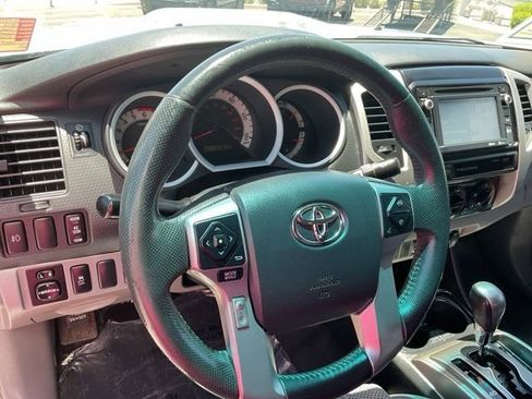 Used 2015 Toyota Tacoma PreRunner w/ TRD Sport Package RWD image 14