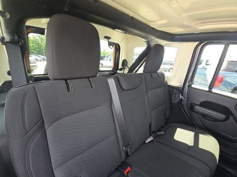 Used 2021 Jeep Wrangler Unlimited Sport AWD/4WD image 16