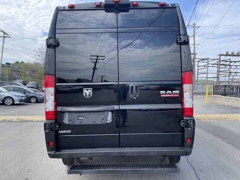 Used 2021 RAM ProMaster 1500 w/ Convenience Group FWD image 4
