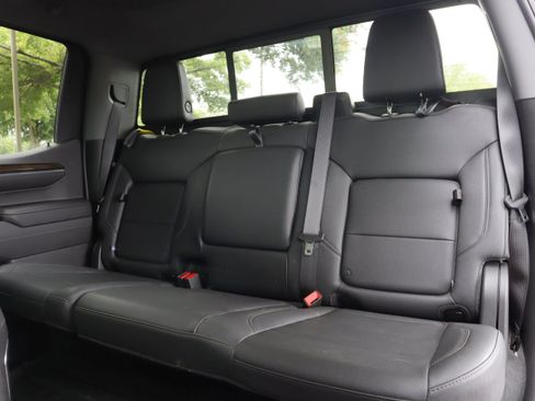 Used 2024 GMC Sierra 1500 Elevation w/ Elevation Premium Package AWD/4WD image 10