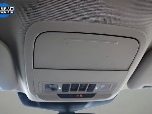 Used 2023 Ford Explorer Platinum w/ Premium Technology Package image 23