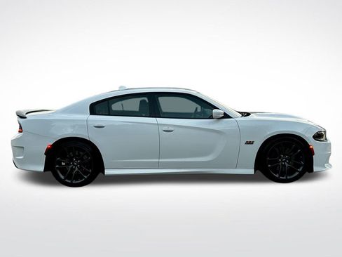 Used 2022 Dodge Charger Scat Pack image 4