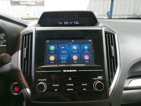 Used 2024 Subaru Forester Premium AWD/4WD image 19