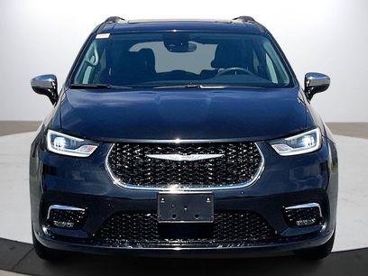 Used 2023 Chrysler Pacifica Limited