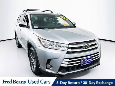 Used 2018 Toyota Highlander XLE AWD/4WD image 1