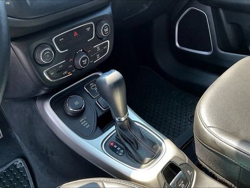 Used 2021 Jeep Compass Latitude w/ Convenience Group AWD/4WD image 17