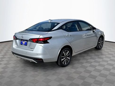 Used 2025 Nissan Versa SV FWD image 5