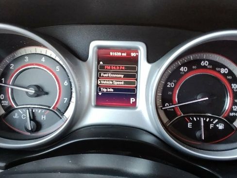 Used 2018 Dodge Journey SE FWD image 12