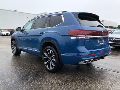 Used 2025 Volkswagen Atlas SEL Premium R-Line AWD/4WD image 4