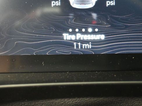 Used 2025 Jeep Grand Cherokee Limited image 28