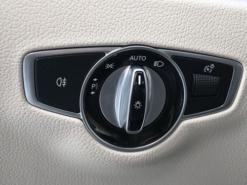 Used 2022 Mercedes-Benz CLS 450 4MATIC w/ Premium Package image 12