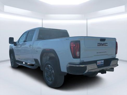 Used 2025 GMC Sierra 2500 SLE image 5