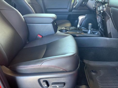 Used 2024 Toyota 4Runner TRD Off-Road Premium w/ Moonroof Package AWD/4WD image 22