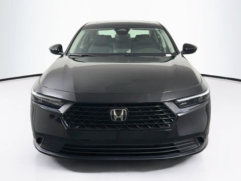 Used 2024 Honda Accord EX image 2