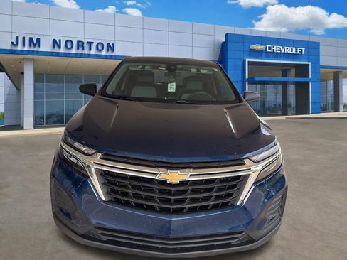 Used 2023 Chevrolet Equinox LS w/ LS Convenience Package image 1