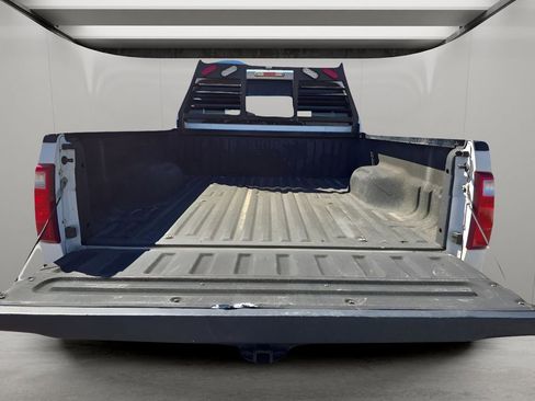 Used 2015 Ford F250 XL w/ Power Equipment Group image 18