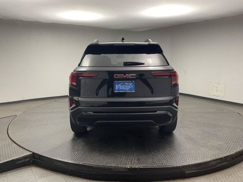 Used 2025 GMC Terrain Elevation w/ Elevation Premium Package AWD/4WD image 6