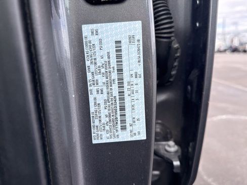 Used 2025 Ford F250 XLT image 8