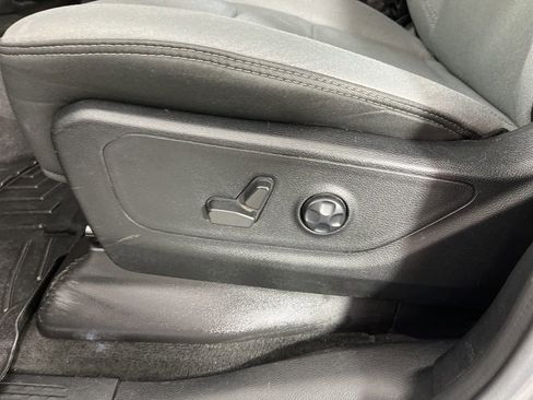 Used 2021 RAM 1500 Big Horn image 22