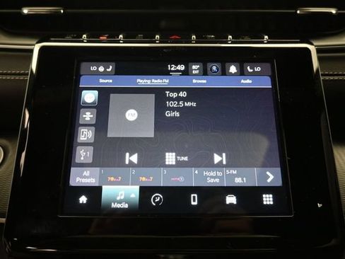 Used 2024 Jeep Grand Cherokee Altitude AWD/4WD image 13