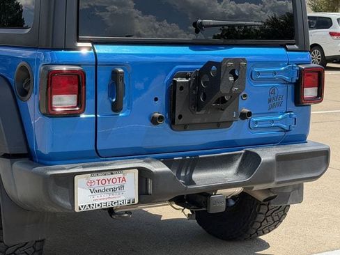 Used 2023 Jeep Wrangler Unlimited Sport AWD/4WD image 6