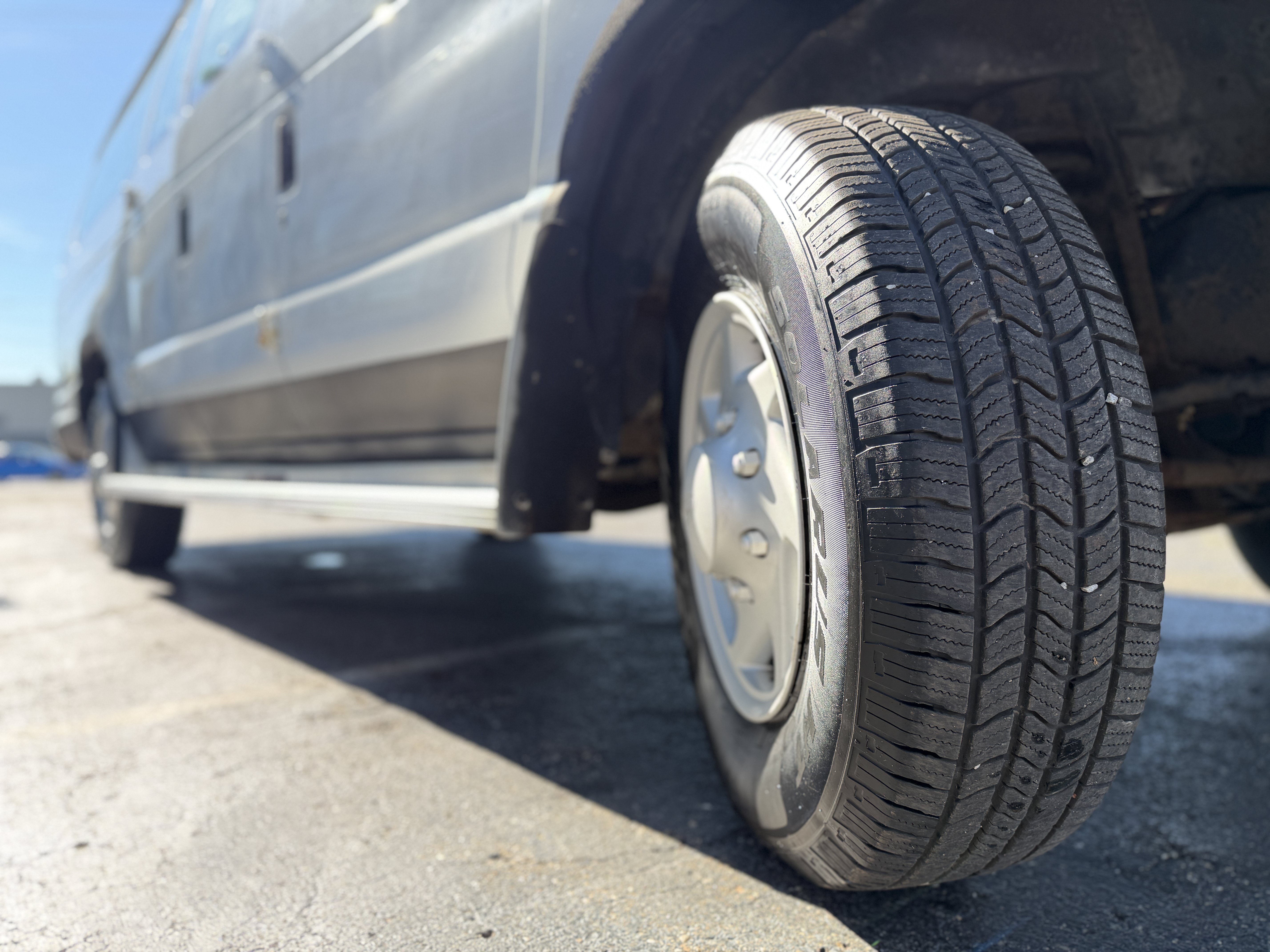 Used 2008 Ford E-350 and Econoline 350 XL RWD image 33