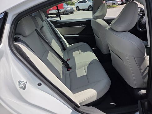 Used 2026 Toyota Camry XLE FWD image 14