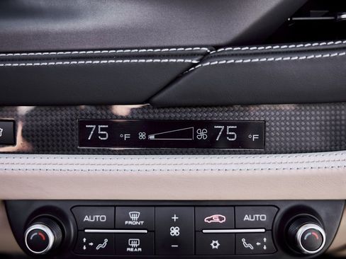 Used 2022 Ferrari F8 Tributo image 81