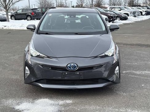 Used 2018 Toyota Prius Four Touring image 6