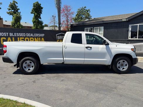 Used 2019 Toyota Tundra SR image 9