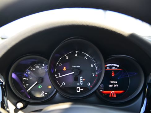 Used 2026 Porsche Macan image 19