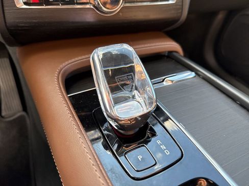 Used 2025 Volvo XC90 B6 Ultra image 42