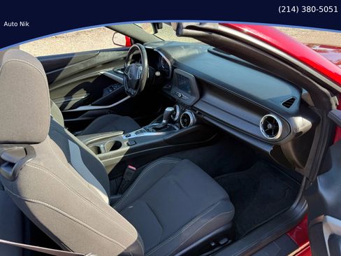 Used 2017 Chevrolet Camaro LT image 23