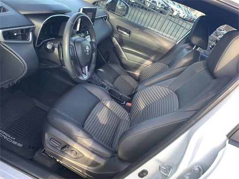 Used 2023 Toyota Corolla Cross XSE image 18