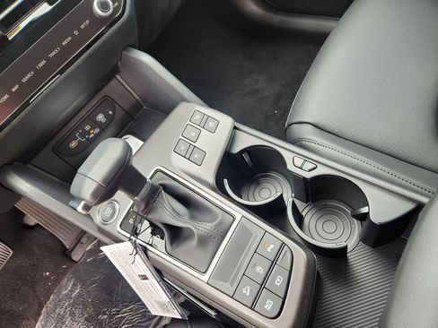 New 2026 Kia Sportage SX AWD/4WD image 18