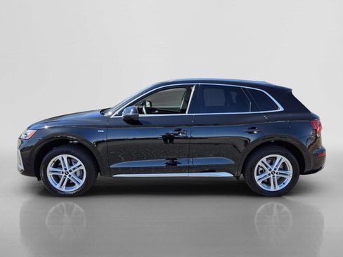 Used 2023 Audi Q5 e Premium Plus w/ Premium Plus Package AWD/4WD image 2