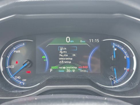 Used 2025 Toyota RAV4 LE image 34