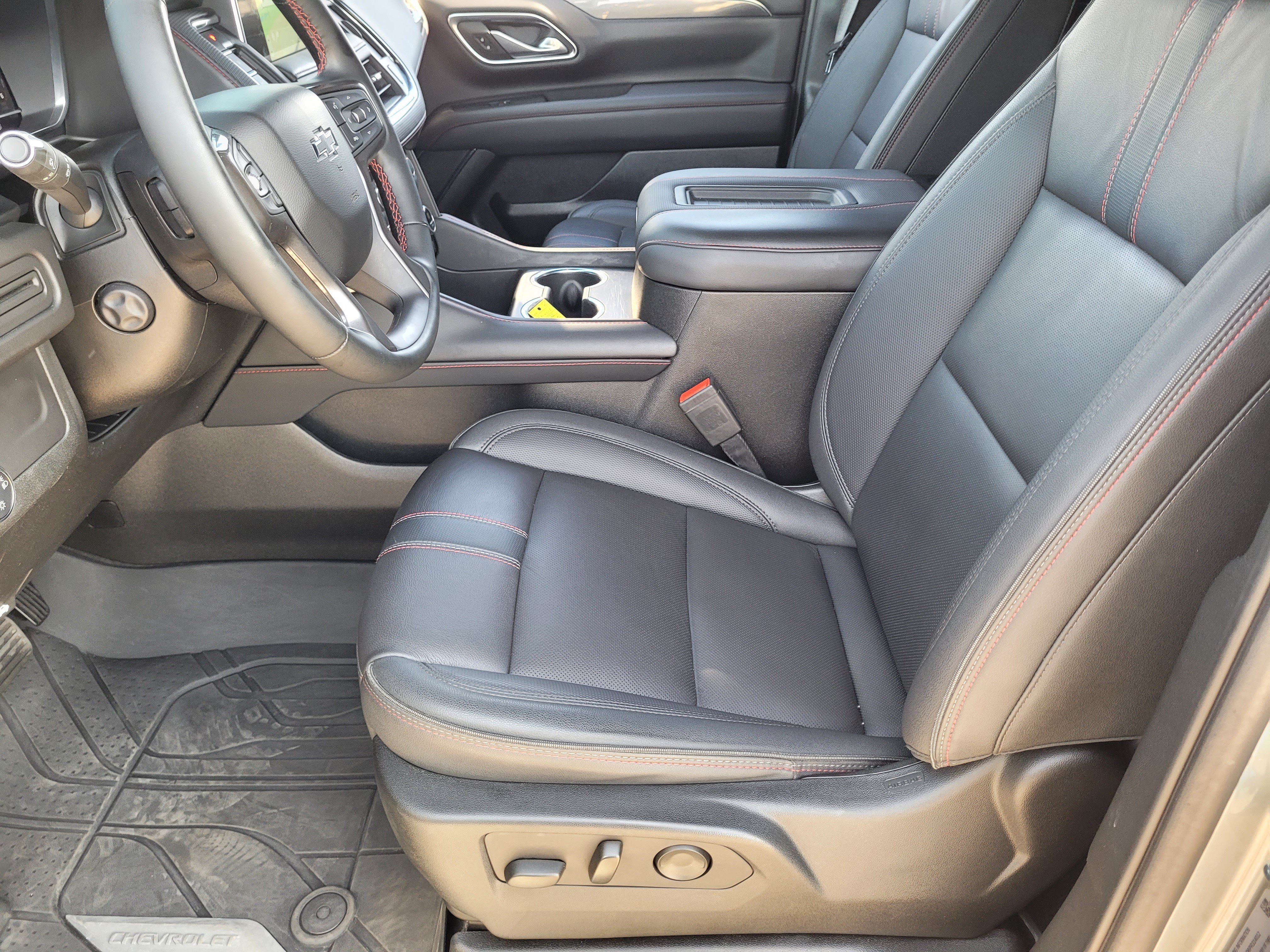 Used 2023 Chevrolet Tahoe RST w/ Luxury Package RWD image 21