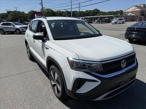 Certified 2024 Volkswagen Taos S AWD/4WD image 8